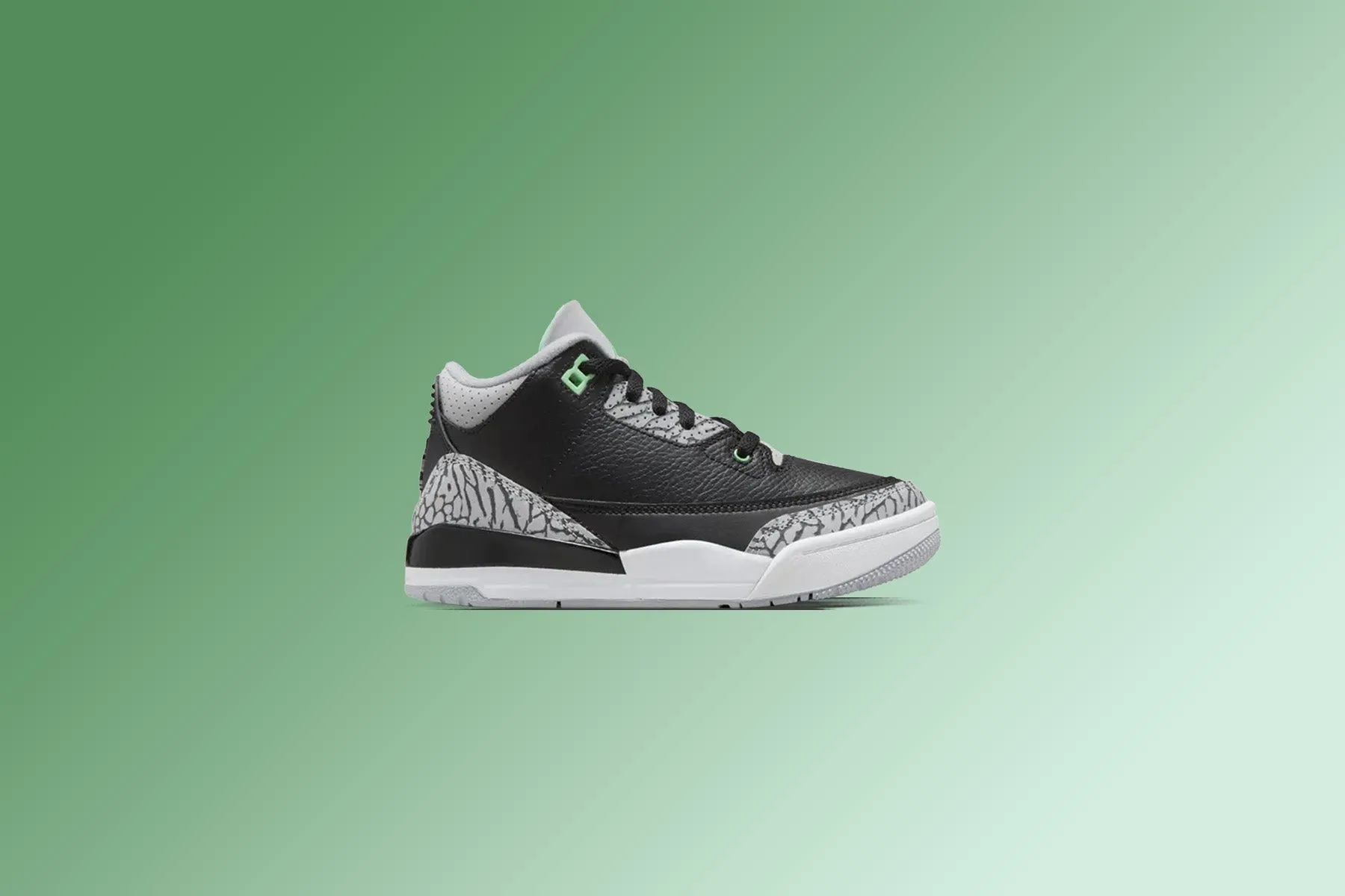 Air Jordan 3 Retro 'Green Glow' (PS) - Black/Green Glow/Wolf Grey