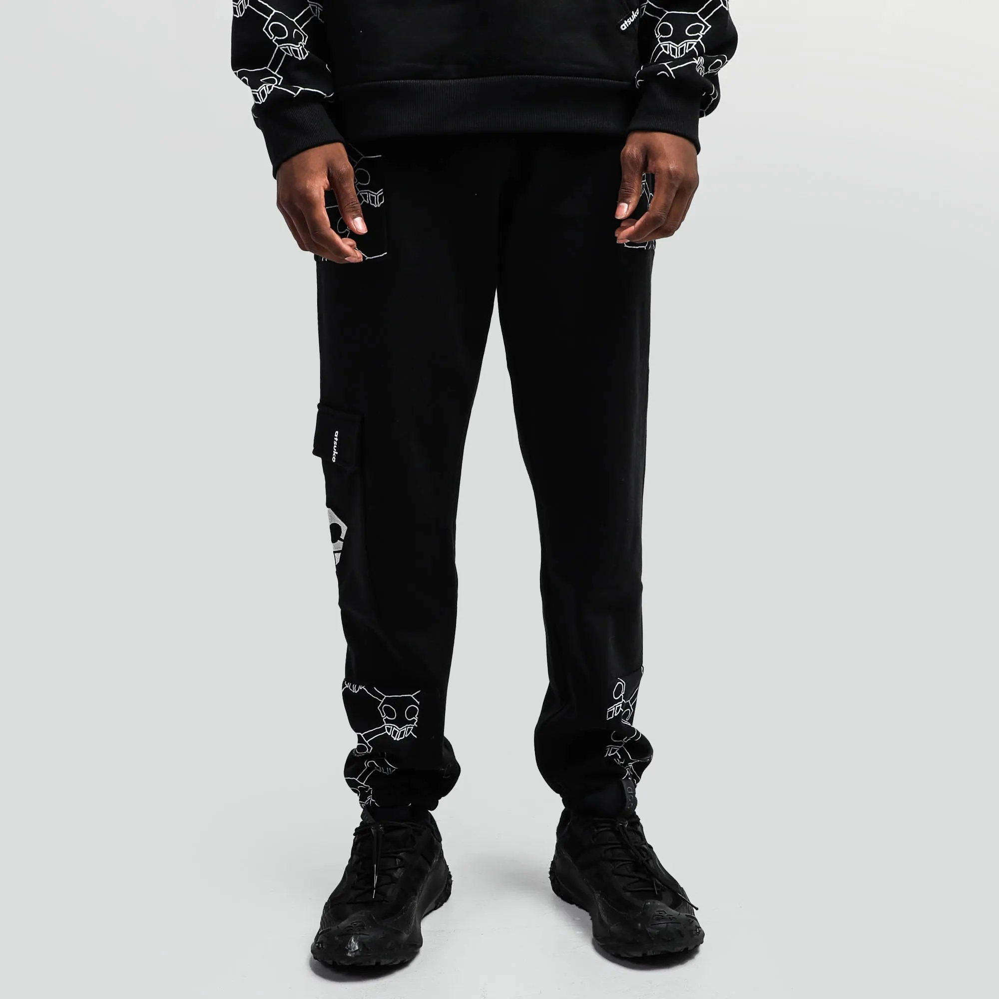 BLEACH Black Cargo Sweatpant