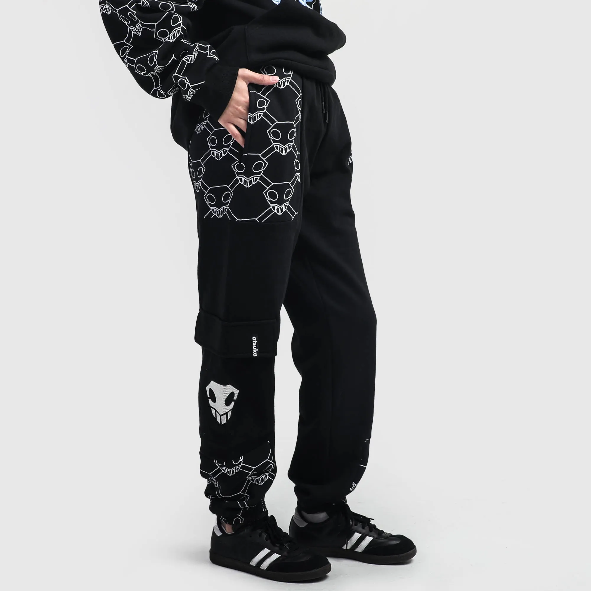 BLEACH Black Cargo Sweatpant