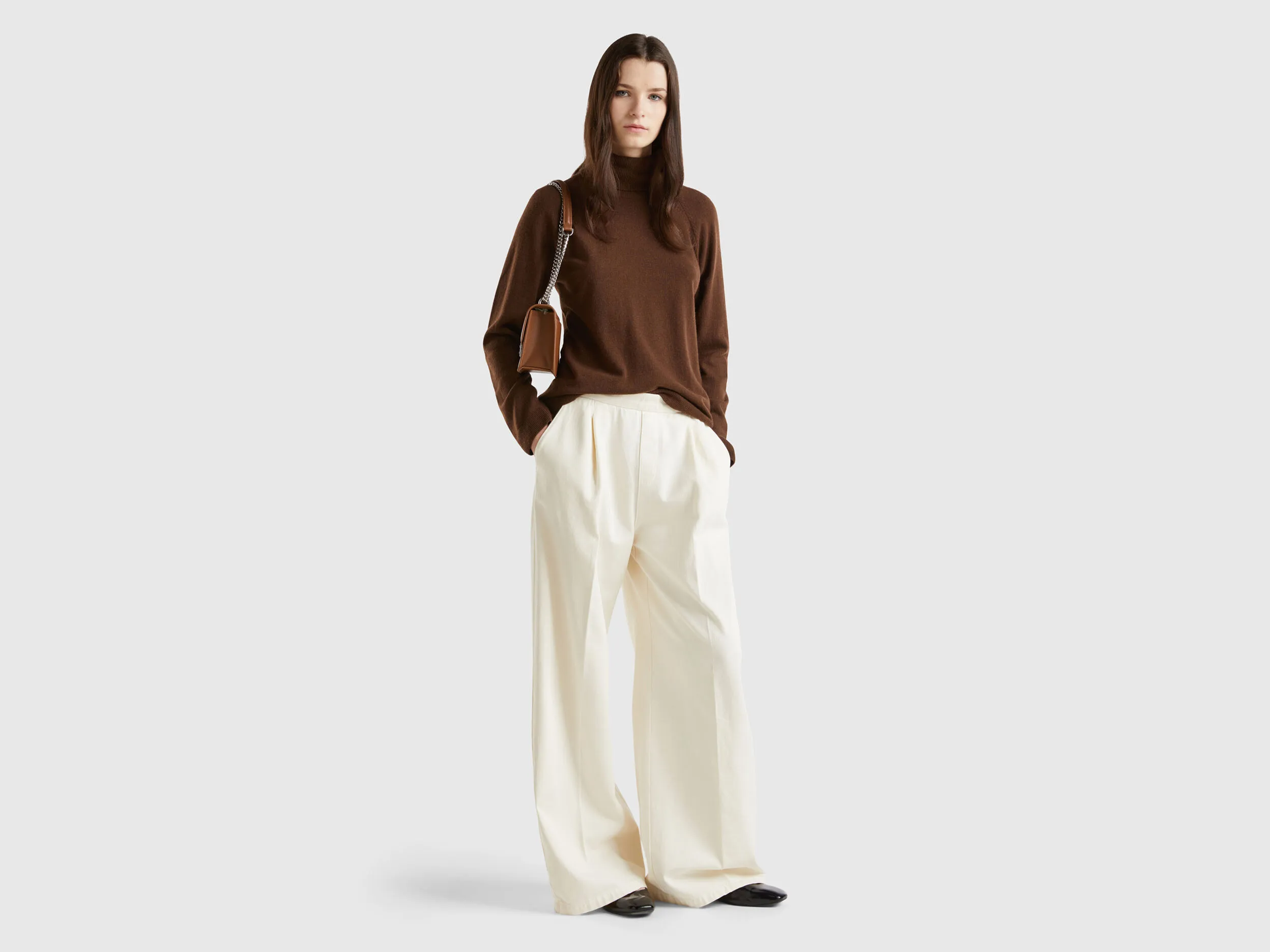 Dark brown turtleneck in wool and cashmere blend - Dark Brown | Benetton