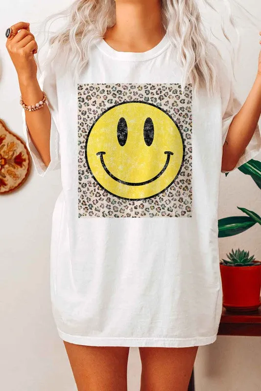 HAPPY LEOPARD GRAPHIC T-SHIRT