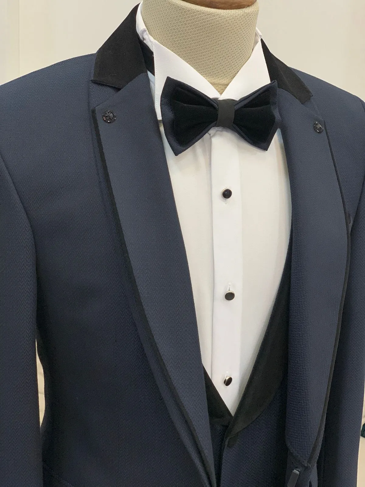 Partoni Diamond Navy Blue Slim Fit Shawl Tuxedo