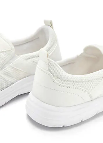 Slip-On Casual Trainers by Le Jogger | Look Again