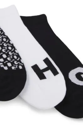 Three-pack of ankle socks in cotton