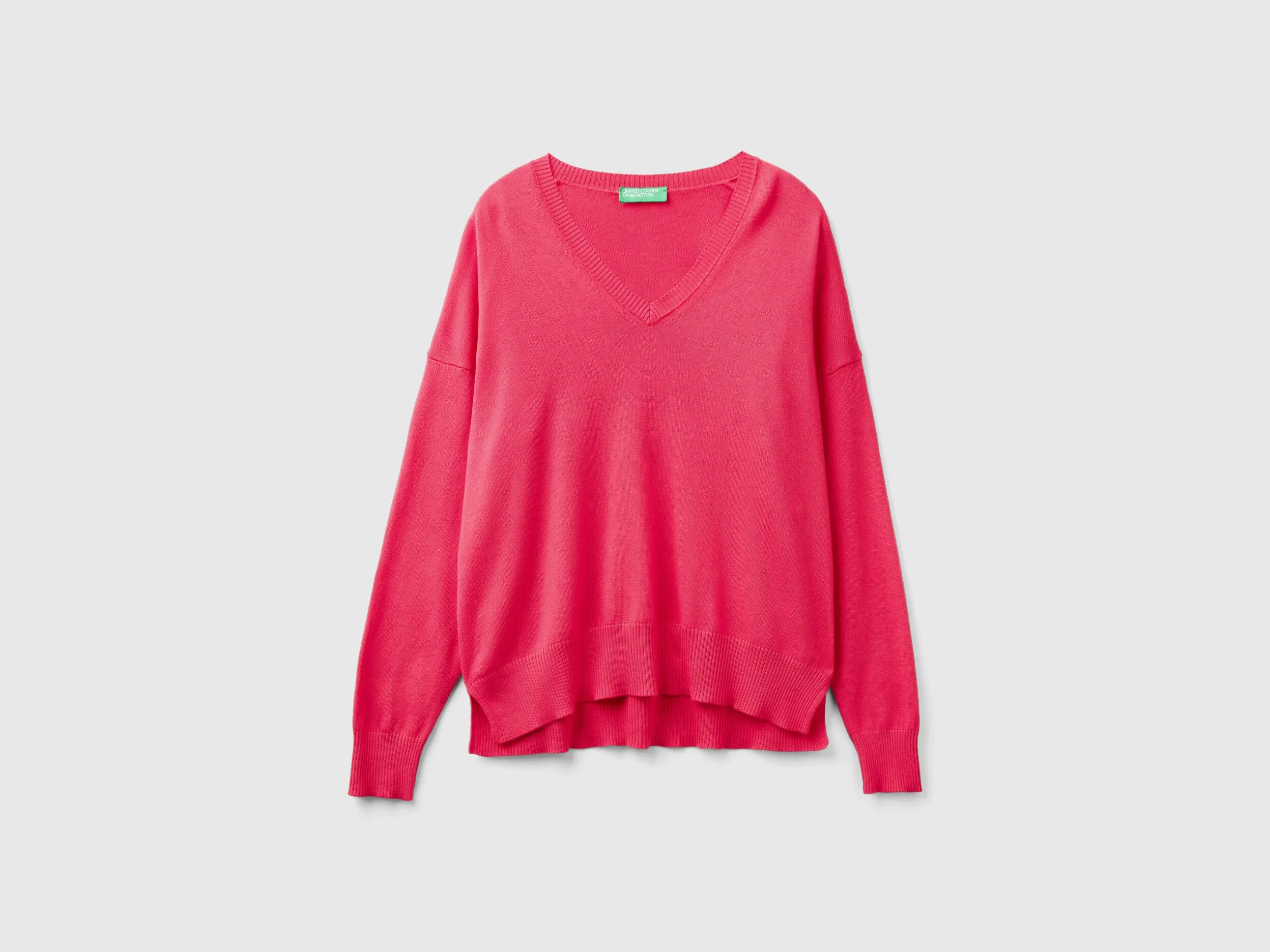 V-neck sweater in Modal® blend - Fuchsia | Benetton