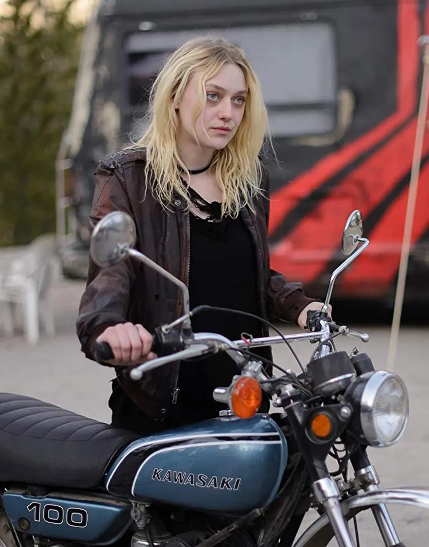 Viena and the Fantomes Dakota Fanning Jacket | Film's New Arrivals 2020